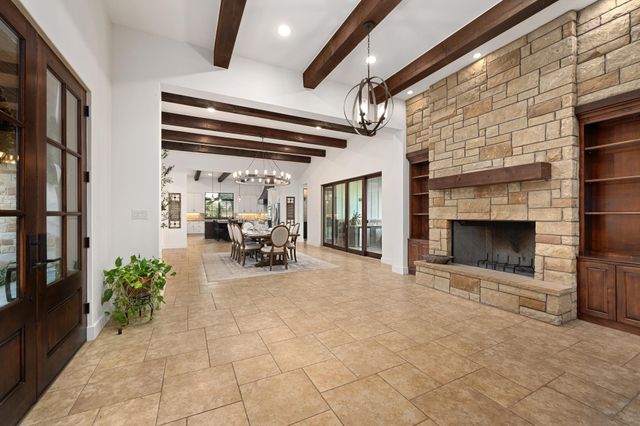101 Shady Oaks TRL, Liberty Hill, TX 78642