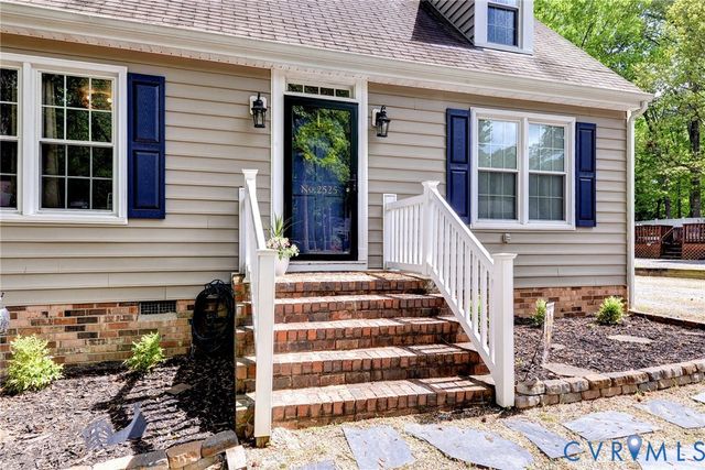 2525 Lauderdale Dr, Henrico, VA 23233