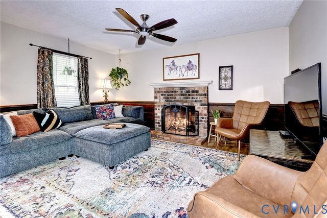2525 Lauderdale Dr, Henrico, VA 23233