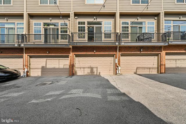 131 W FORT AVE, Baltimore, MD 21230