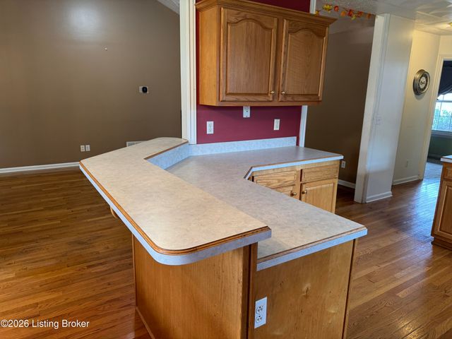 350 Jade Dr, Shepherdsville, KY 40165