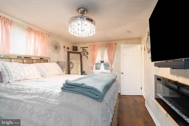 519 CLARENDON AVE, Vineland, NJ 08360