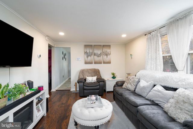 519 CLARENDON AVE, Vineland, NJ 08360