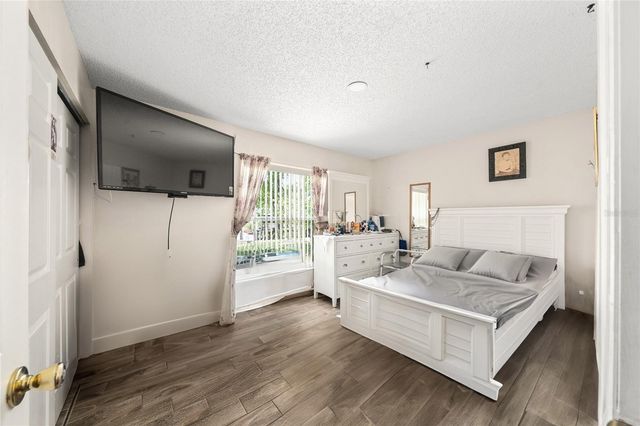 7807 PINE HAWK LANE, Orlando, FL 32822