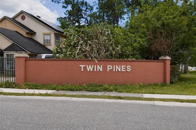 7807 PINE HAWK LANE, Orlando, FL 32822
