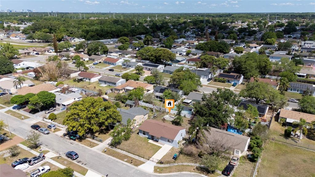 Image 29 of property listing at 7807 PINE HAWK LANE, Orlando, FL 32822