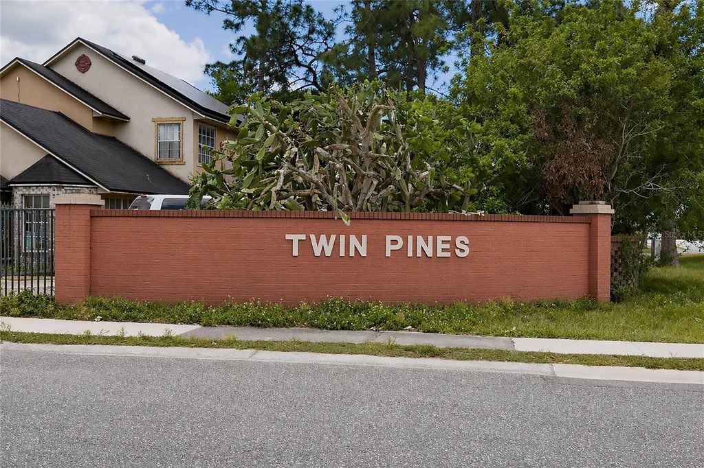 Image 31 of property listing at 7807 PINE HAWK LANE, Orlando, FL 32822
