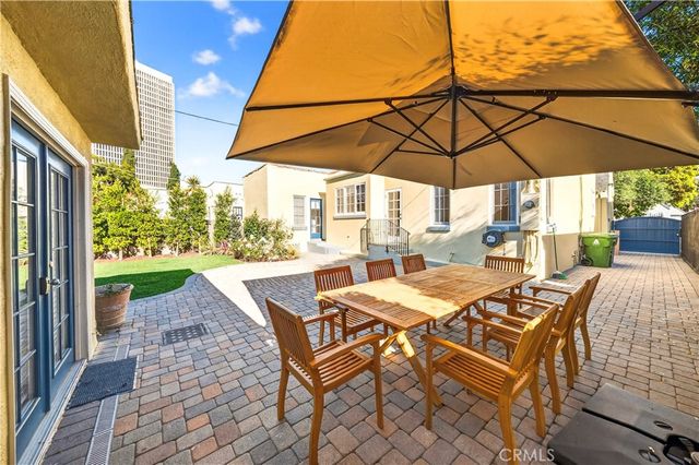 827 Hauser Blvd, Los Angeles, CA 90036