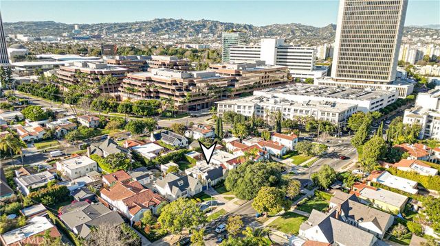 827 Hauser Blvd, Los Angeles, CA 90036