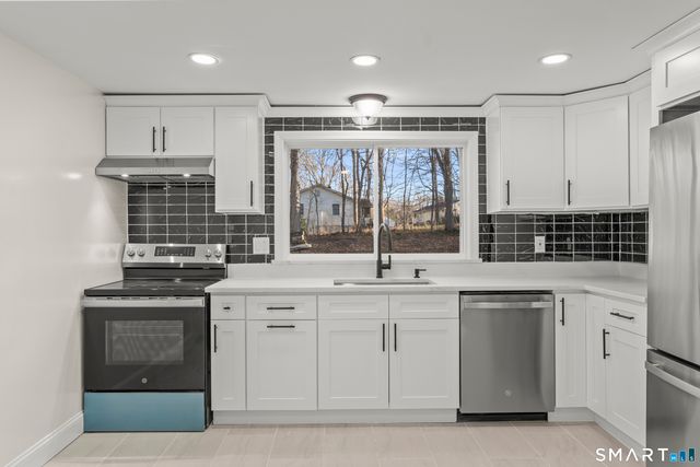 2 Burr Hill Terrace, North Branford, CT 06471