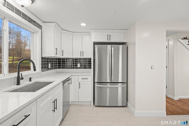2 Burr Hill Terrace, North Branford, CT 06471