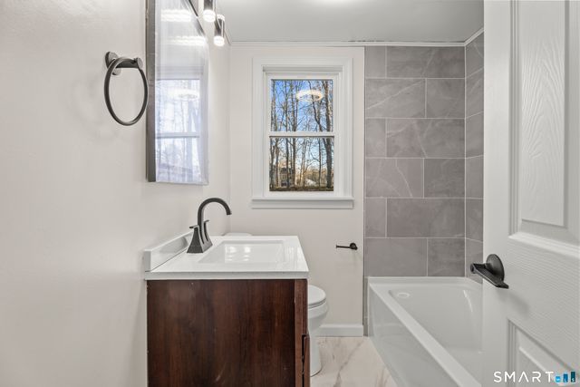 2 Burr Hill Terrace, North Branford, CT 06471