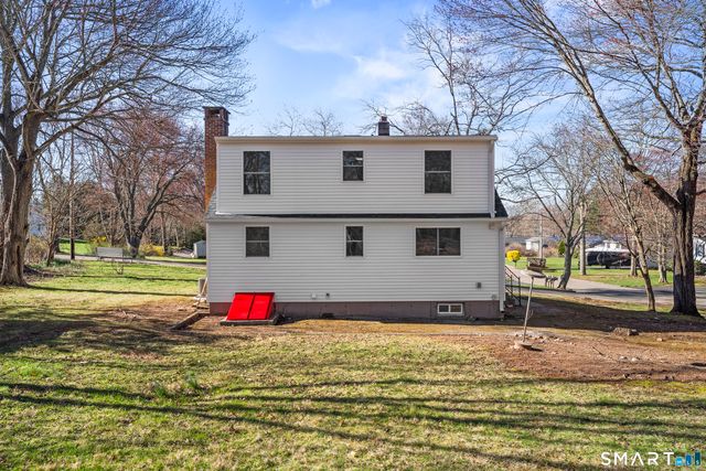 2 Burr Hill Terrace, North Branford, CT 06471
