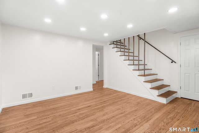 2 Burr Hill Terrace, North Branford, CT 06471