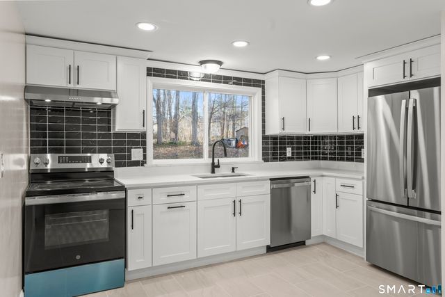 2 Burr Hill Terrace, North Branford, CT 06471