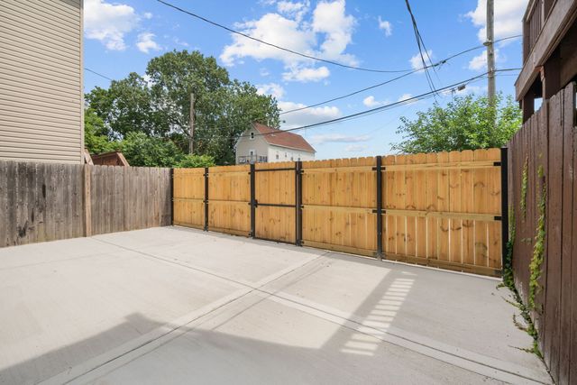 5443 S Federal Street 2, Chicago, IL 60609