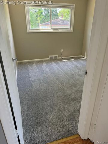 28741 Kathryn Street, Garden City, MI 48135