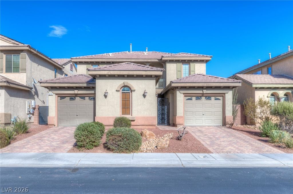 8212 Chimney Bluffs Street, North Las Vegas, NV 89085 — exterior