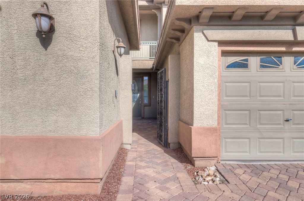 8212 Chimney Bluffs Street, North Las Vegas, NV 89085 — photo 2