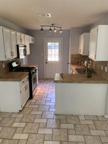 807 Forest TRL, Cedar Park, TX 78613