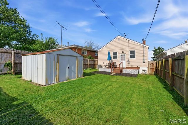 1511 Sproule Avenue, St Louis, MO 63139