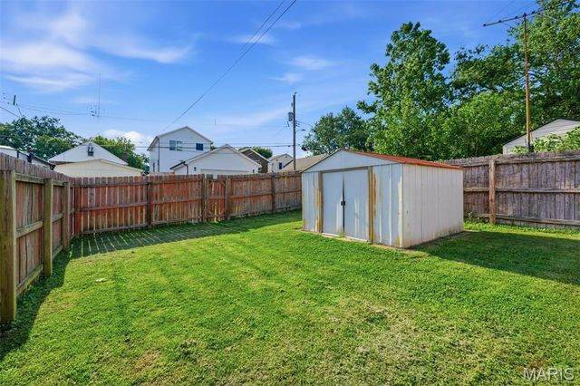 1511 Sproule Avenue, St Louis, MO 63139