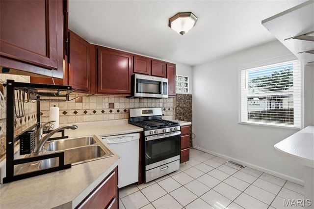1511 Sproule Avenue, St Louis, MO 63139