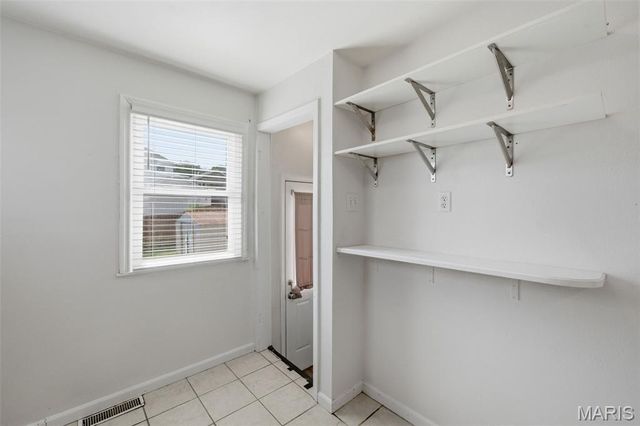 1511 Sproule Avenue, St Louis, MO 63139