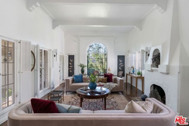 826 S Highland Avenue, Los Angeles, CA 90036