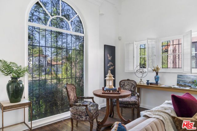 826 S Highland Avenue, Los Angeles, CA 90036