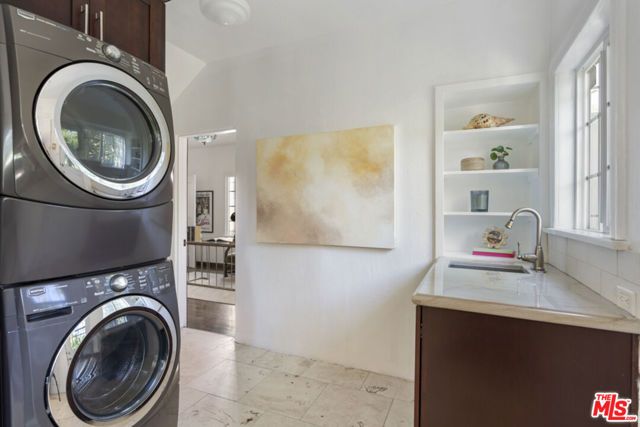 826 S Highland Avenue, Los Angeles, CA 90036