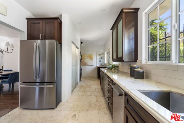 826 S Highland Avenue, Los Angeles, CA 90036