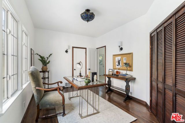 826 S Highland Avenue, Los Angeles, CA 90036