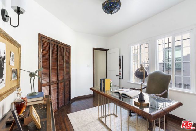 826 S Highland Avenue, Los Angeles, CA 90036