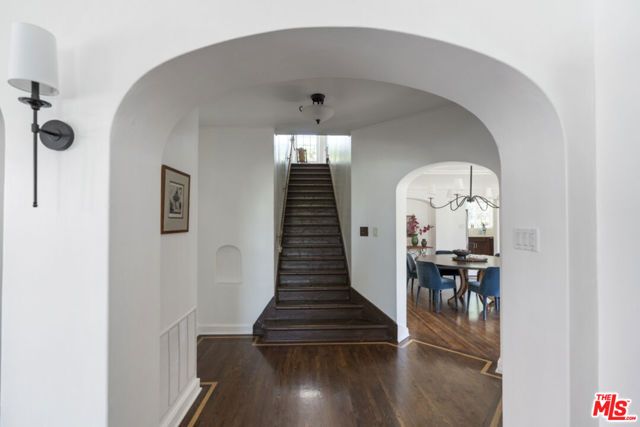 826 S Highland Avenue, Los Angeles, CA 90036