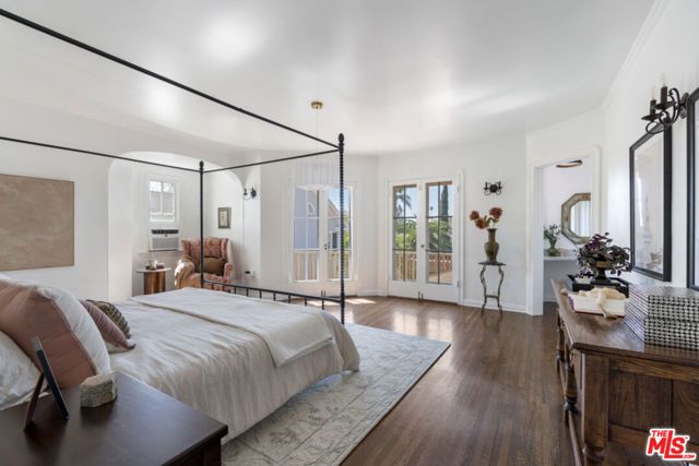 826 S Highland Avenue, Los Angeles, CA 90036