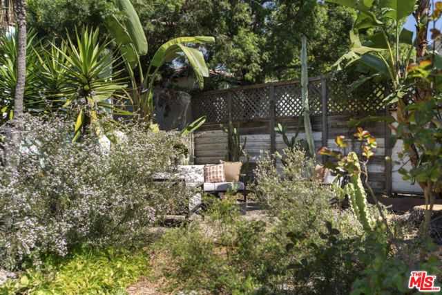 826 S Highland Avenue, Los Angeles, CA 90036