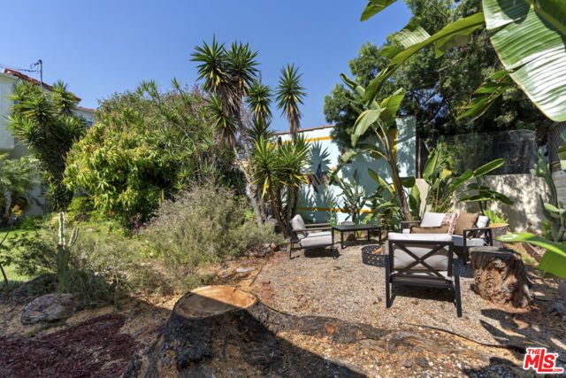 826 S Highland Avenue, Los Angeles, CA 90036