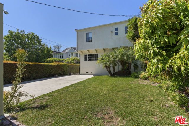 826 S Highland Avenue, Los Angeles, CA 90036