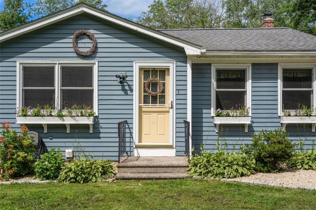 315 Saw Mill Road, Glocester, RI 02857