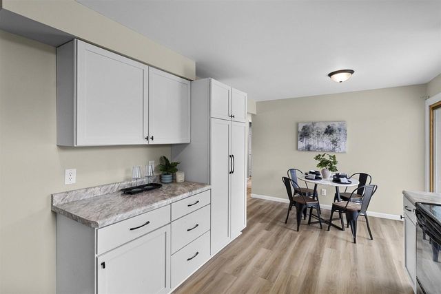 1711 ORIOLE STREET, New London, WI 54961