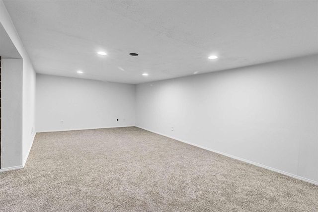 1711 ORIOLE STREET, New London, WI 54961