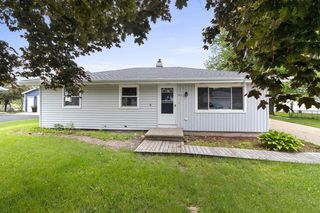 1711 ORIOLE STREET, New London, WI 54961
