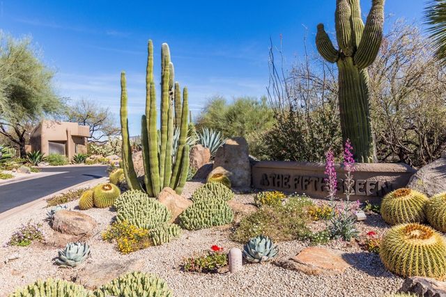 7152 E Night Glow Circle, Scottsdale, AZ 85266