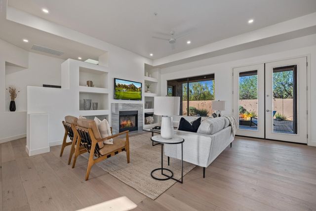 7152 E Night Glow Circle, Scottsdale, AZ 85266