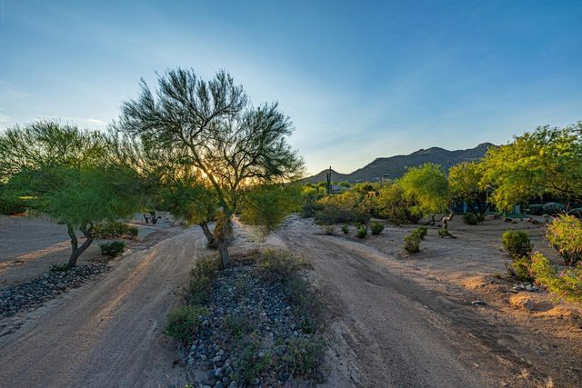 7152 E Night Glow Circle, Scottsdale, AZ 85266