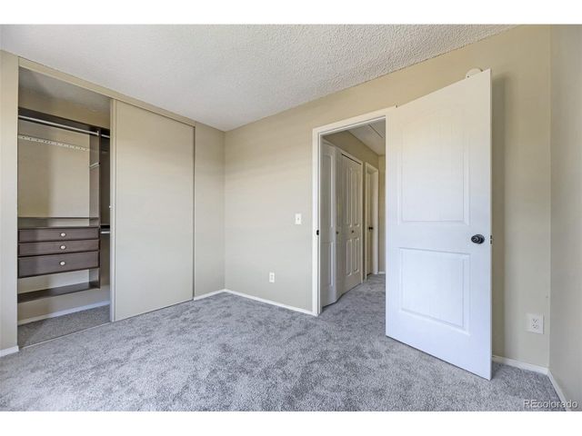 1699 S Trenton St 33, Denver, CO 80231