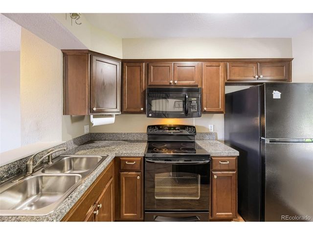 1699 S Trenton St 33, Denver, CO 80231