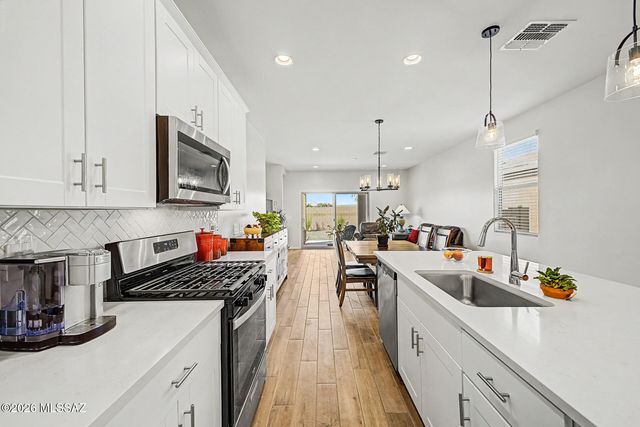 10388 W Zimmerman Street, Marana, AZ 85653