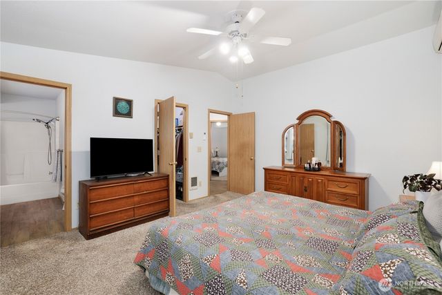 1223 Summerfield Drive SE, Olympia, WA 98513